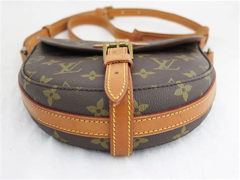 does louis vuitton repair old bags